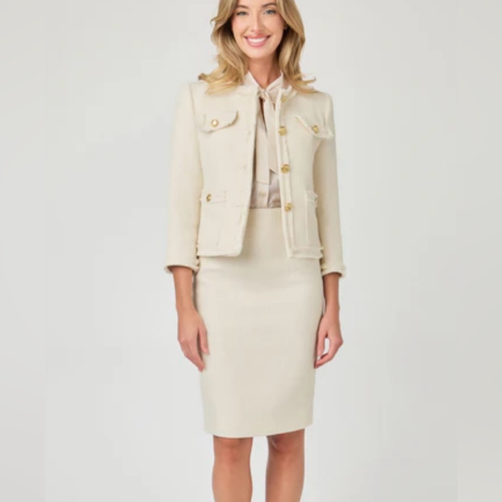 Saudra Angelazzi tweeted set